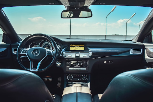 l’intérieur de voiture